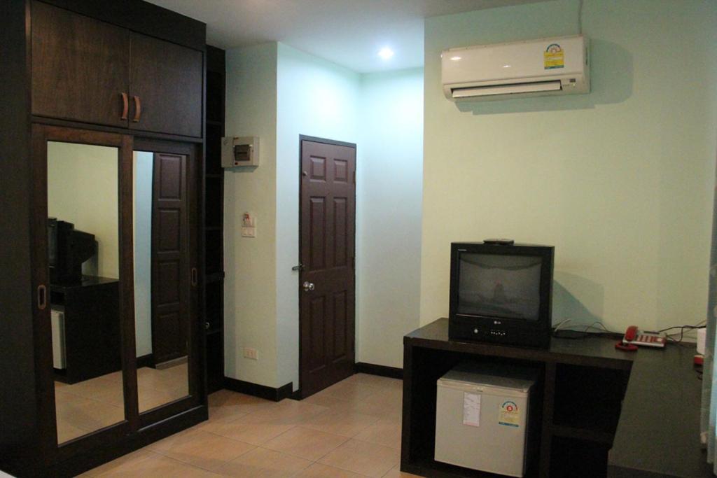 Baan Vor. Sumongkol Service Apartment Khon Kaen Zimmer foto